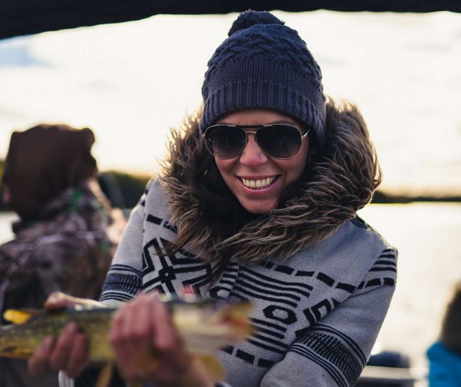 TravelReportMX's tweet photo. Thompson´s Resort, es la mejor opción para que los amantes de la pesca y del canotaje vivan unas vacaciones llenas de adrenalina. @DestinationCAN @Saskatchewan  #ExploreCAN #CanadaisOpen #ExploreSask https://t.co/xTrnRQSUAi