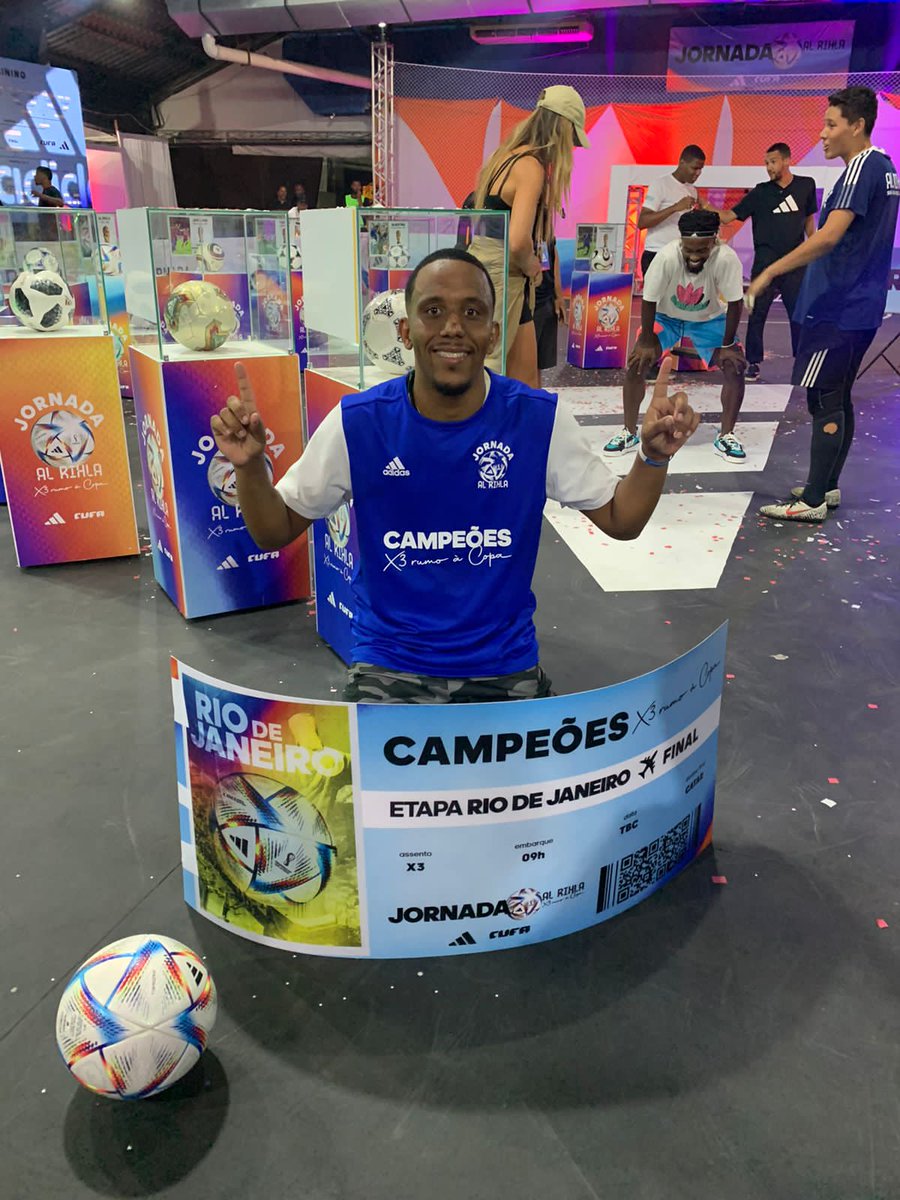 vntopin's tweet photo. Nem nos melhores sonhos poderia me imaginar vivênciar deste fruto maravilhoso, fui jogar uma modalidade onde nunca tinha disputado nada igual,  saber que fui campeão do Rio de janeiro, me faz feliz demais. Outubro tem mais, queria agradecer a todos que ficou na torcida por nós. https://t.co/Ix8O6LvJNn