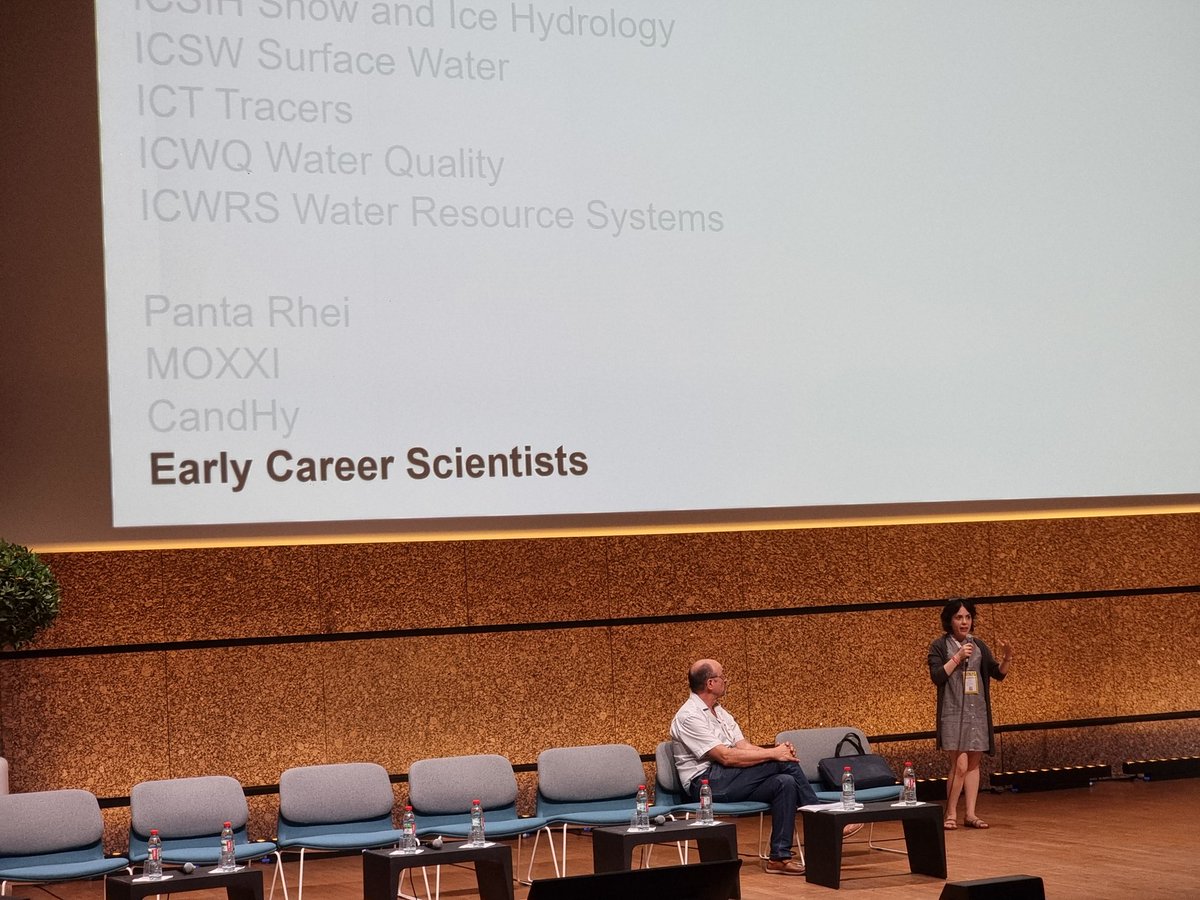 freshwaterflows's tweet photo. . @DoguluNilay nicely articulates importance of #earlycareerscientist views and engagement in addressing #unsolvedproblemshydrological @IAHS_AISH #IAHS2022 Absolutely vital! 💯 @unescoWATER https://t.co/BKQN9Hx4SW