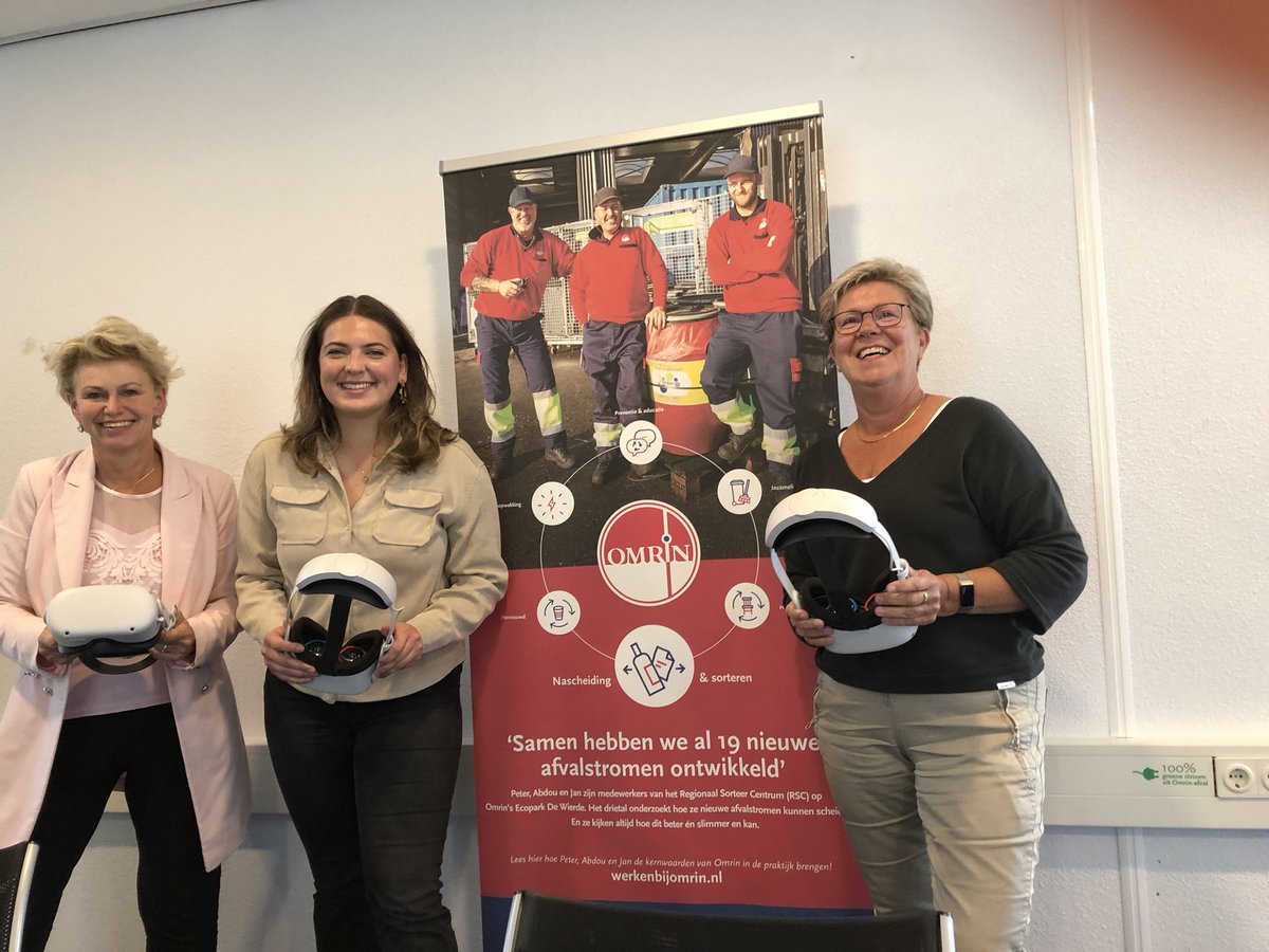 cdaleeuwarden's tweet photo. Met een afvaardiging van de CDA-fractie op bezoek bij @Omrin.
We zijn bij gesproken  over diverse afvalonderwerpen. Met de VR-bril een rondje door de fabriek gemaakt. Dank voor de hartelijke ontvangst. https://t.co/qtJdHvPzdM