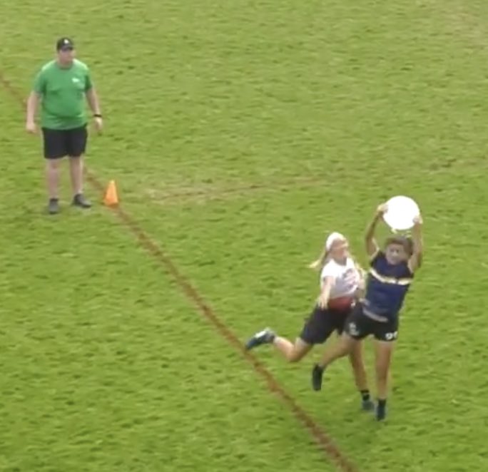 clarasmatic_42's tweet photo. there’s observers calling Dawn in on absolutely incredible plays that are really close and then there’s this @ewonews https://t.co/P5HdOrDIq0