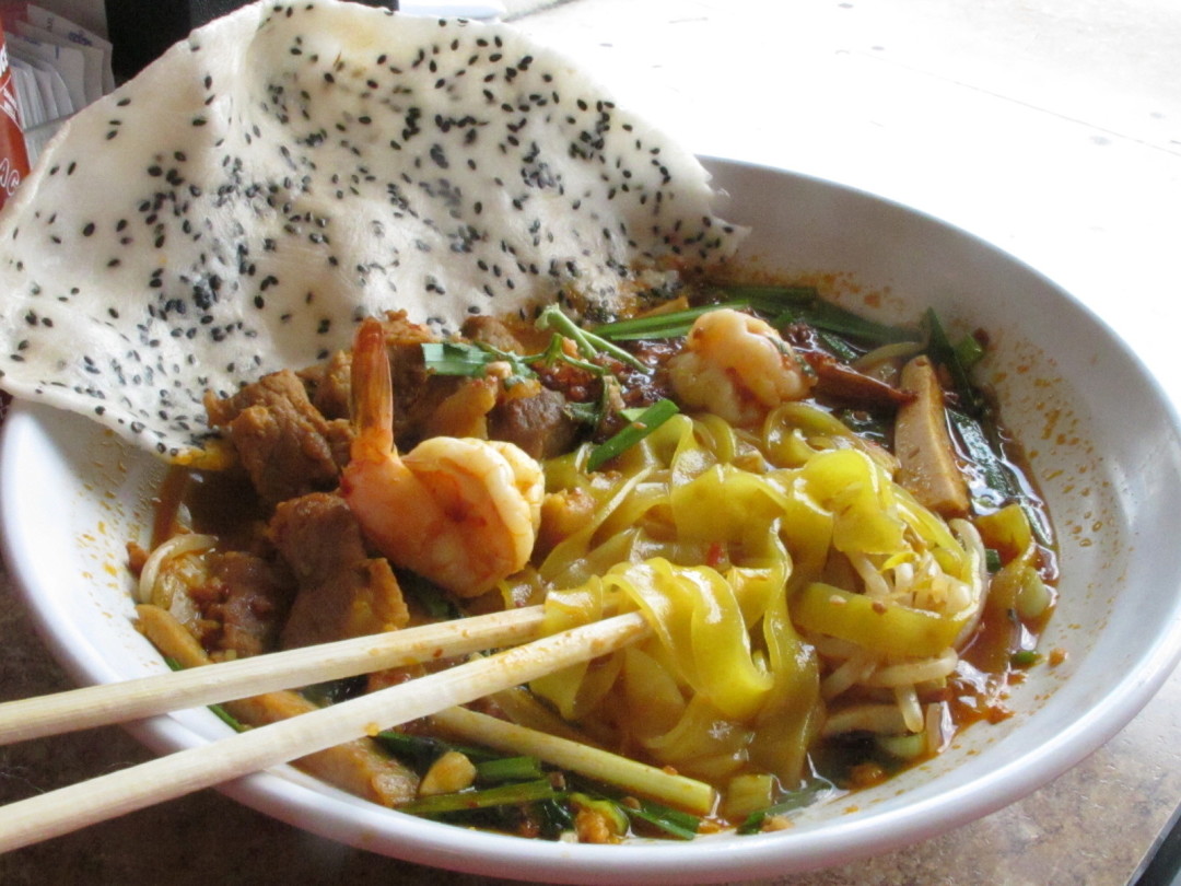 DustinHan's tweet photo. Before AAPI Heritage Month ends I just want to give my biased shout-out to Vietnamese food. I feel it goes under the radar outside of pho and banh mi and I hope this inspires you to try something new the next time you crave Vietnamese food :) https://t.co/ggfGBmiE8W