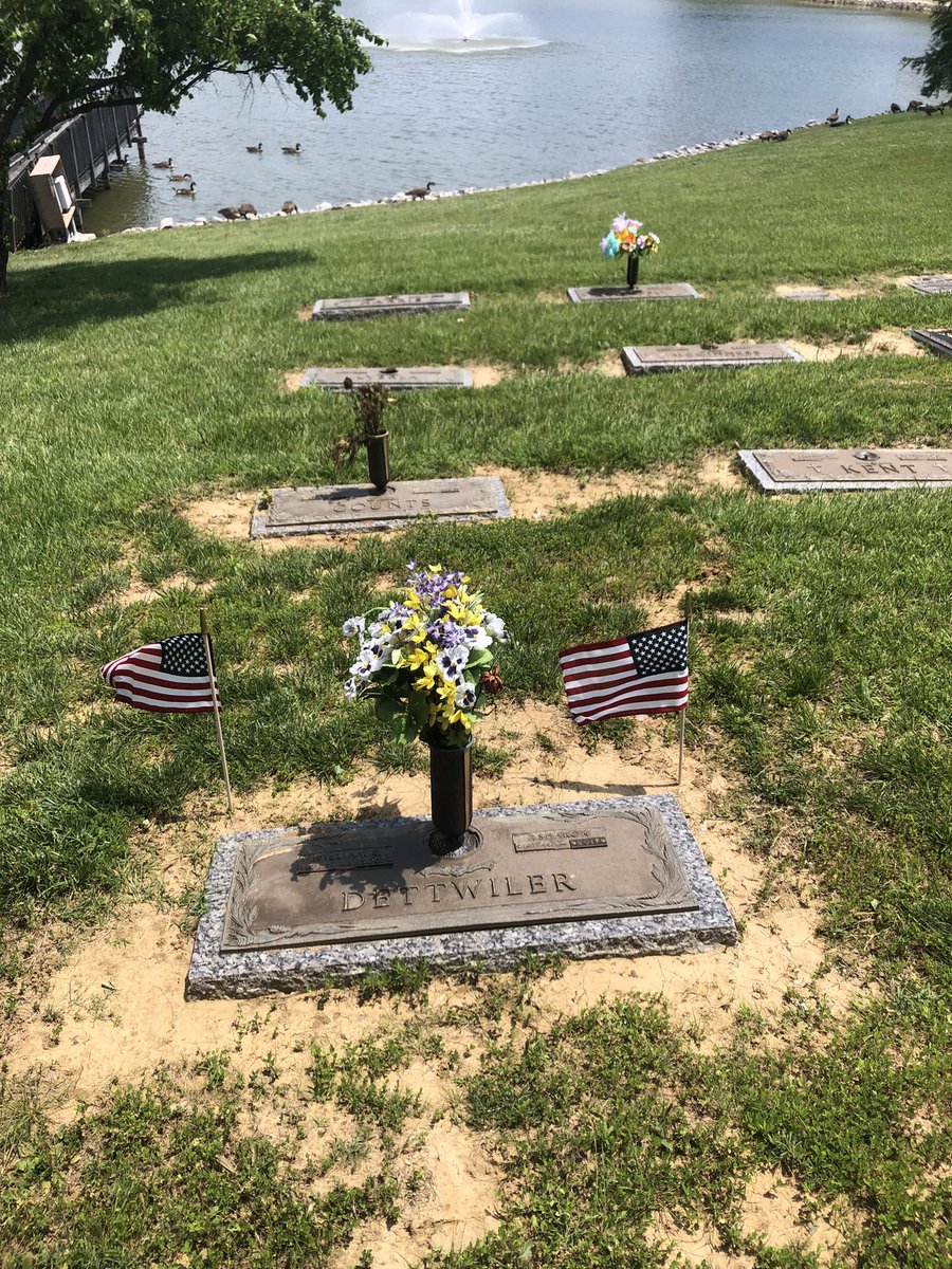 SteveSchroede19's tweet photo. Happy Memorial Day https://t.co/iwYBPbQYzq