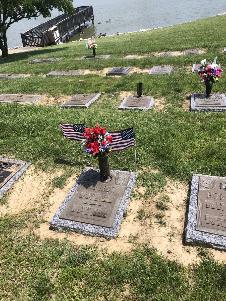 SteveSchroede19's tweet photo. Happy Memorial Day https://t.co/iwYBPbQYzq