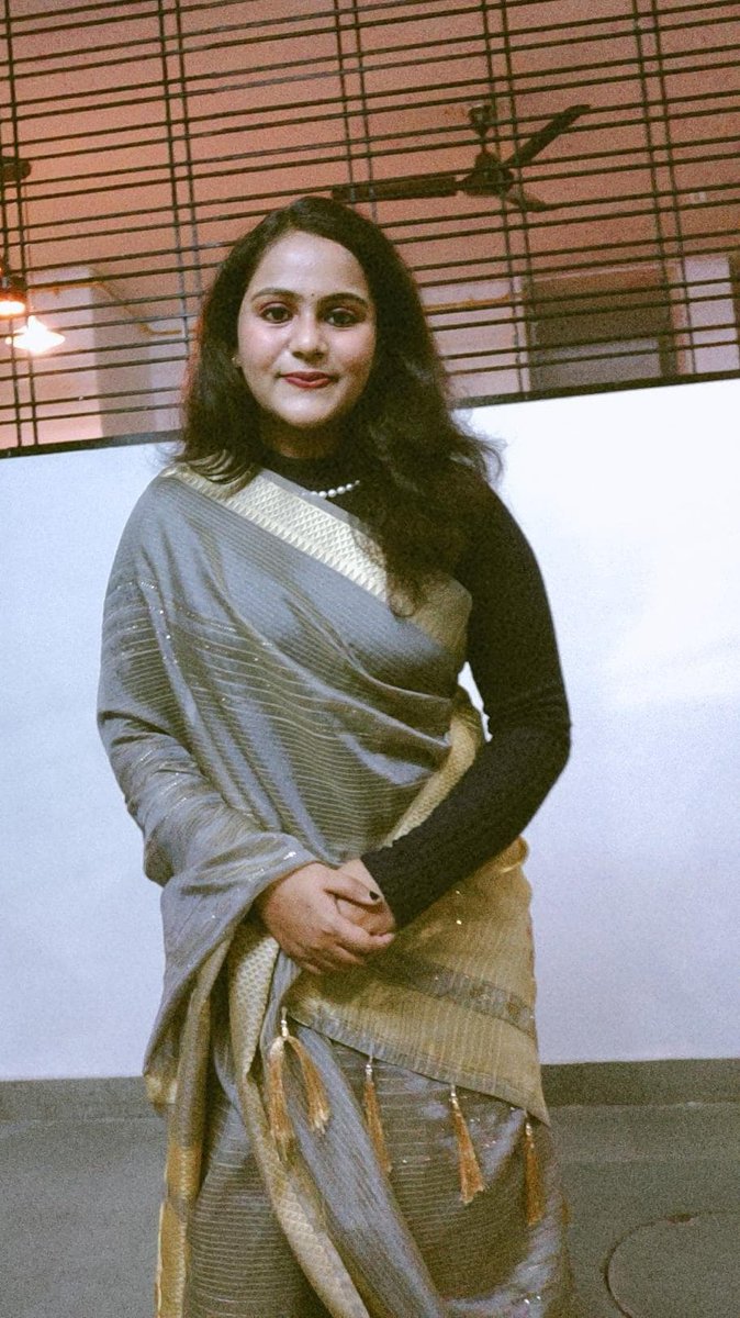 SameekshaDixit's tweet photo. love of every indian girl #SareeTwitter ❤️ https://t.co/8AjZBZhZ21
