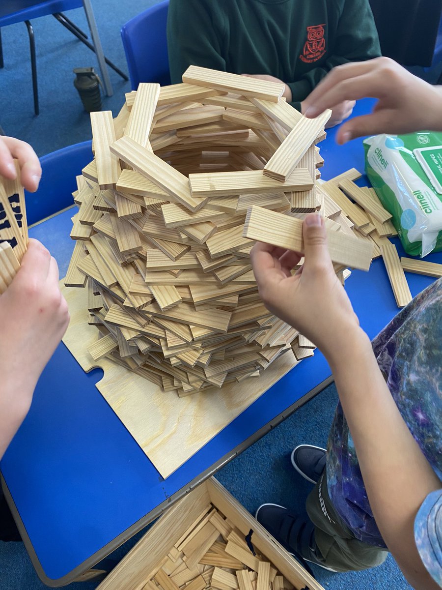 Play in P5/6P 😍 Check out these amazing KAPLA structures made by some of the class during Fun 31 today 😁