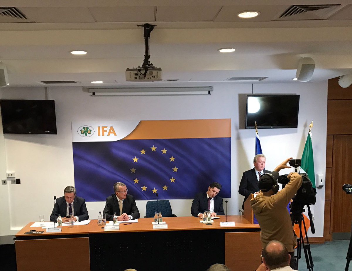 ShaneMcAuliffe1's tweet photo. Farmers are frustrated say the 3 men at the top table with the Commissioner who got a pay increase totalling €56,000 a month ago. Yes @brianrushe81 @TimCullinan_IFA I’m sure you know all about farmers frustrations alright https://t.co/1UbkUwhApT