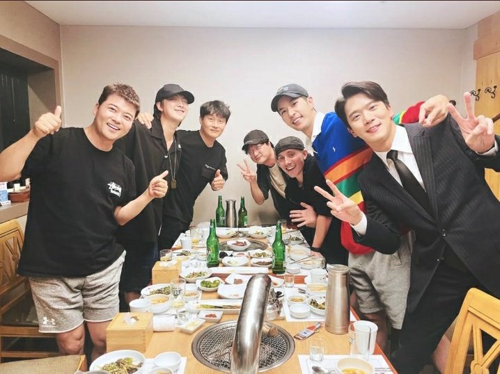 bangtan_7seven's tweet photo. 📸|| Namjoon em seu Instagram!
🐨 "Com os nossos hyungs depois de um tempo
#ProblematicMan"
🦋 @BTS_twt ©eternalhyyh https://t.co/LCVzJDqgMF