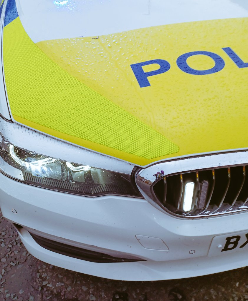 MPSViolentCrime's tweet photo. A male has just been arrested after being stopped by VCTF units. Upon being stopped a large amount of suspected Class A drugs and cash have been recovered.
This crime type fuels violence and impacts lives.
Cell space booked.....
#Syndicate8 https://t.co/RspjQyHhzX