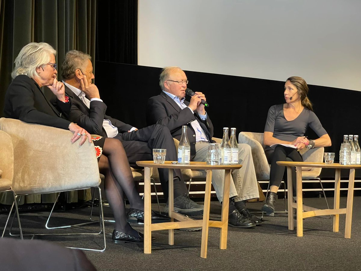 MiaOdabas's tweet photo. Spännande seminarium idag för styrelseordföranden och vd-ar i statliga bolag. Namnkunniga scengäster tog tag i de riktigt svåra frågorna. https://t.co/VWycAsAVhU