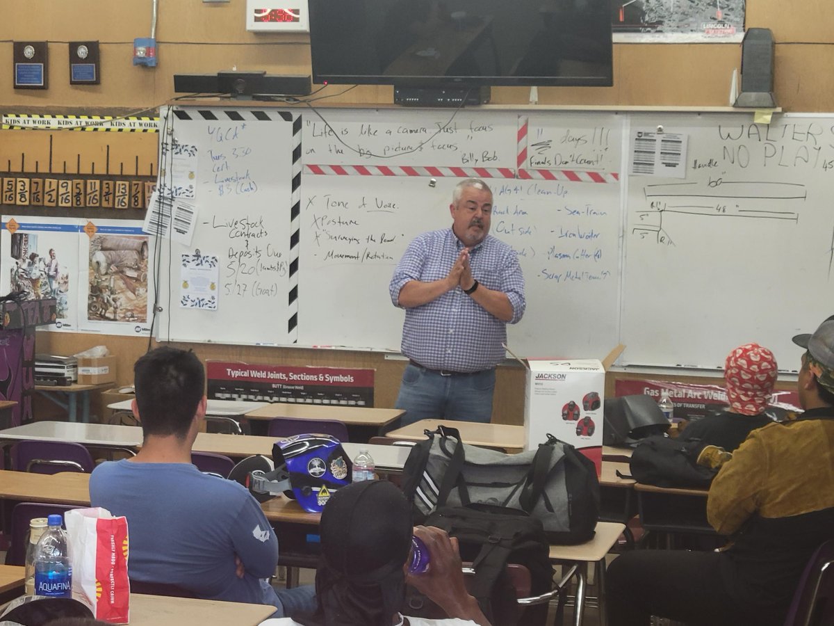 Thank you to Rich Mostert of the @CenCalSBDC for coming out to our class last week to talk to our students about entrepreneurship.