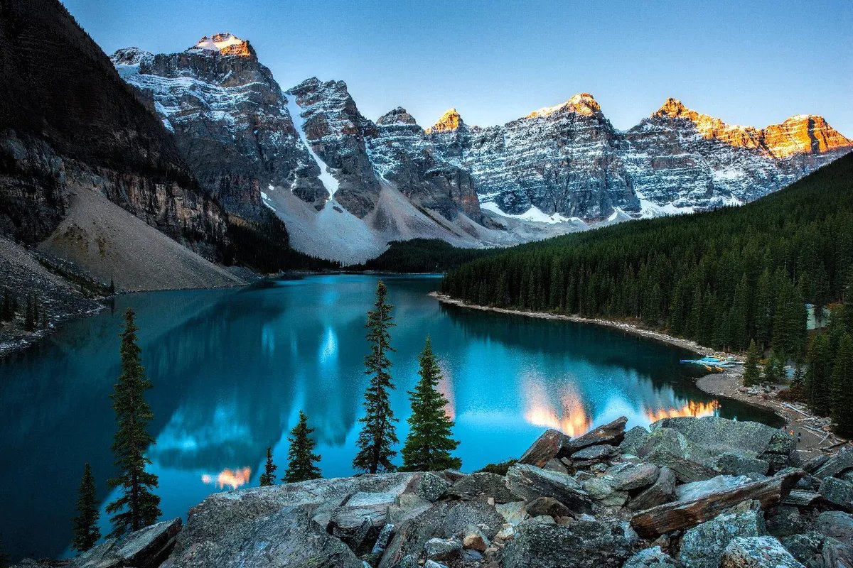 Shizenix's tweet photo. The rockies canada is amazing #Neocanada https://t.co/ln8xPgDrRc