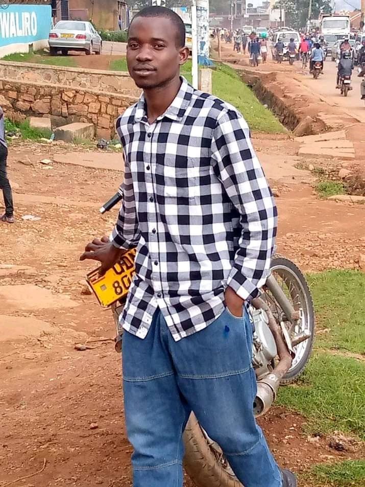 Abatambula engendo ate boo basindah mugongo nze ondi kumutwe wakati wansi mbigere muntoboo wabula wambuna ah , mak Zander omutono twune tunyumire