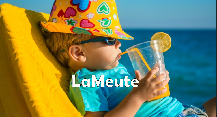 On rajoute une chaise pour les monsieur svp