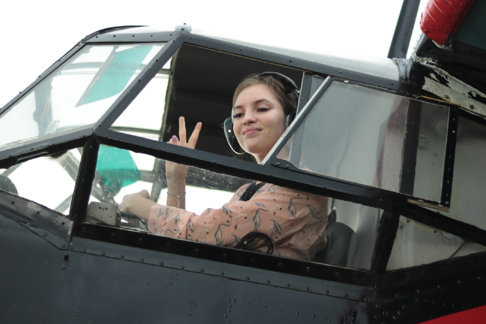 Vika Lita On Twitter I M At The Air Squad Photoshoot 😎😜 6peooklpia Twitter