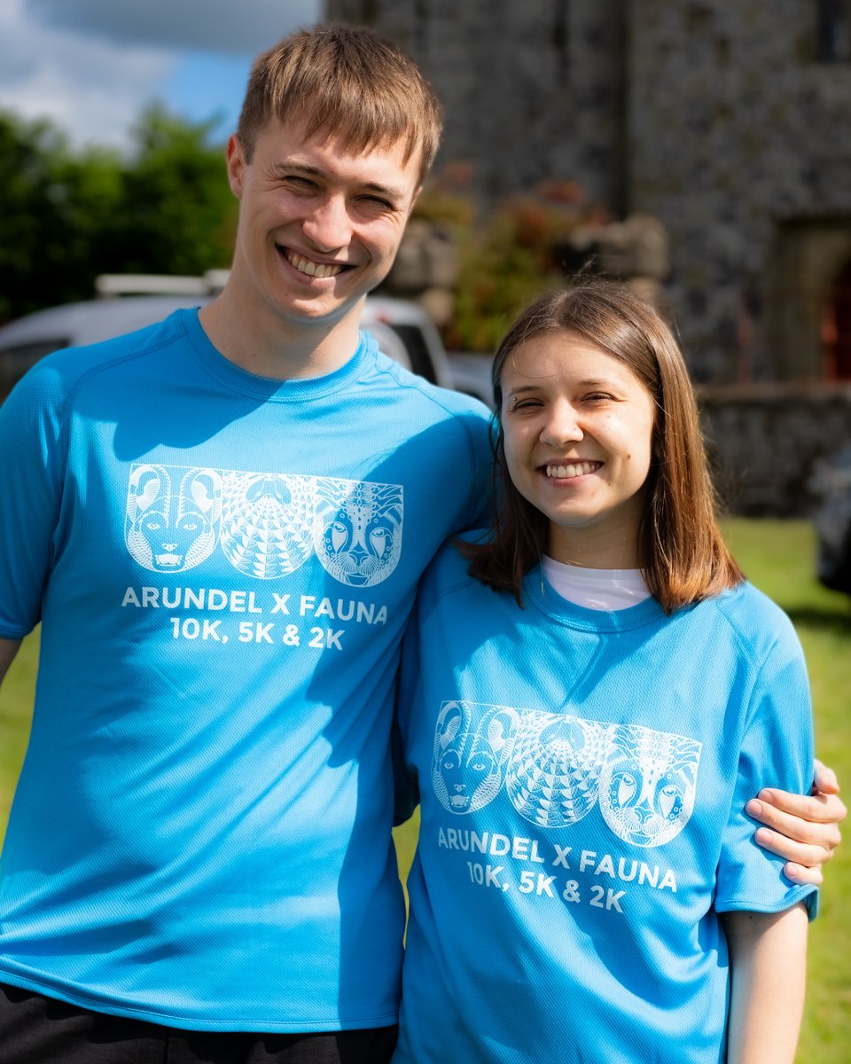 CCFCheetahUK's tweet photo. On Saturday a bunch of our staff &amp; volunteers headed to Arundel Castle for the 5K &amp; 10K fun run, arranged by Fauna Brewing, to fundraise for us &amp; other #conservationcharities. It was wonderful to see so many people out in the sunshine &amp; was a fantastic start to #raceforcheetahs! https://t.co/l2m48KcIi4