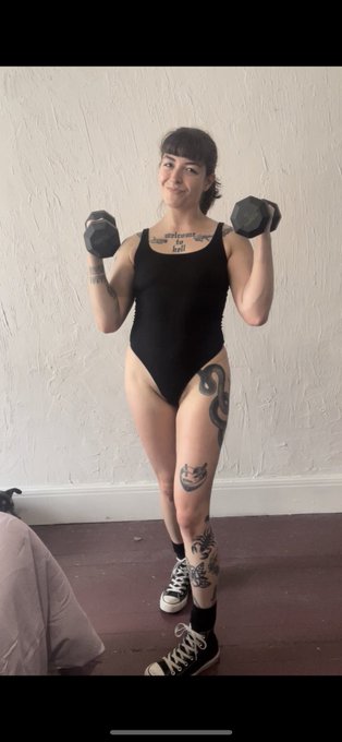 it&rsquo;s 82 degrees in my house and I kept sweating while taking pictures so I decided to just make a workout