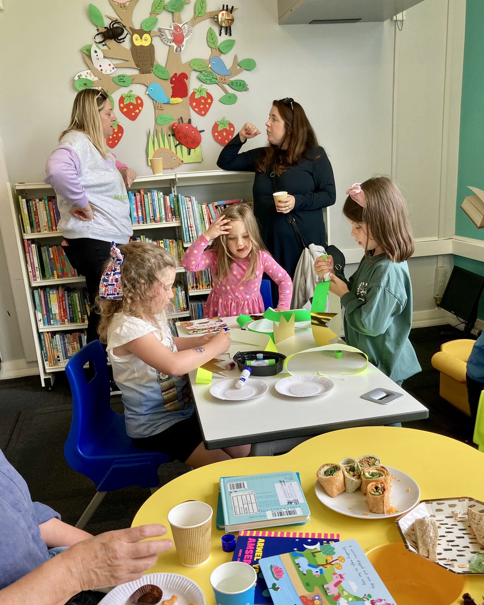 Fairwater_Hub's tweet image. Jubilee party

We had a lovely early jubilee party with food, balloons, chat and music. Thanks to everyone who came along and to our local Fairwater Co-op and Tenancy Support who donated sandwiches, pop and crisps. #JubileeCelebration #libraryparty @coopuk #tenancysupport