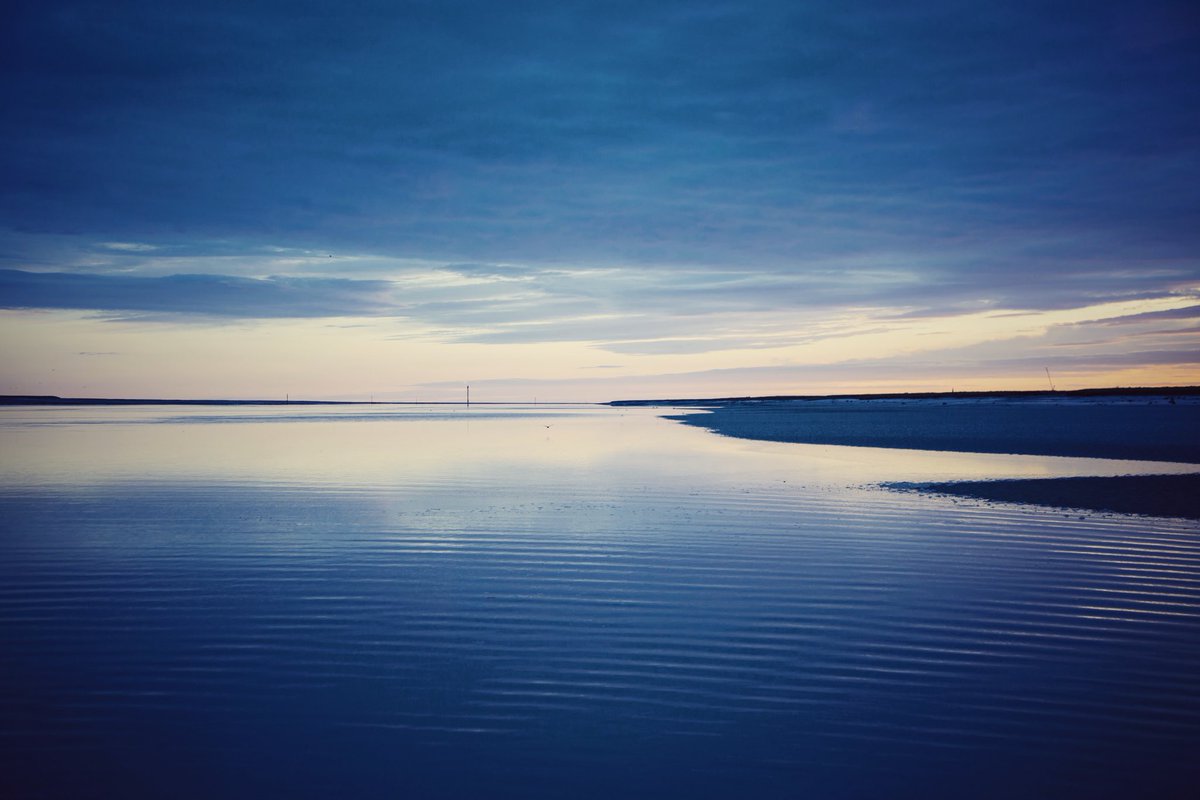 JohnThrelfall_'s tweet photo. Last nights incoming tide on the River Ribble.

#RiverRibble #Lancashire #Fyldecoast https://t.co/boWxcohvzd