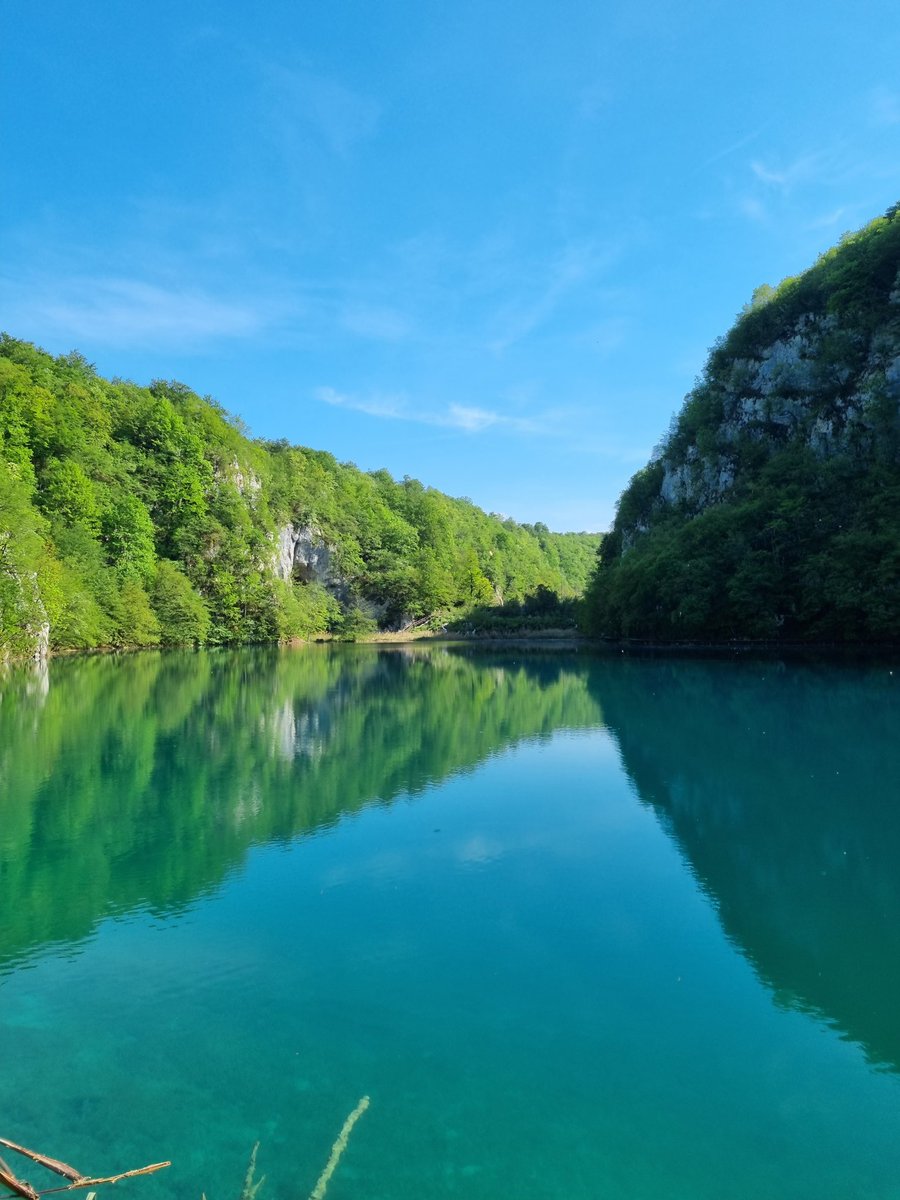 IgorAnicicMusic's tweet photo. The beauty of nature 🌍
Plitvice Lakes in Croatia.
I've been here for the first time, it's amazing, like in paradise.
#keeptheworldpositive https://t.co/A4CddwWi6A
