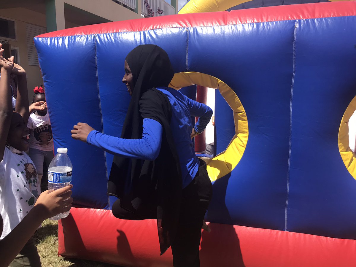 SarahGeorgina68's tweet photo. So much fun - Celebrating the #PlatinumJubilee with Brades school this afternoon. Can you spot Teacher Asma who won the teachers obstacle race? #teachers #happyfun #Montserrat https://t.co/rYod6QAQyM