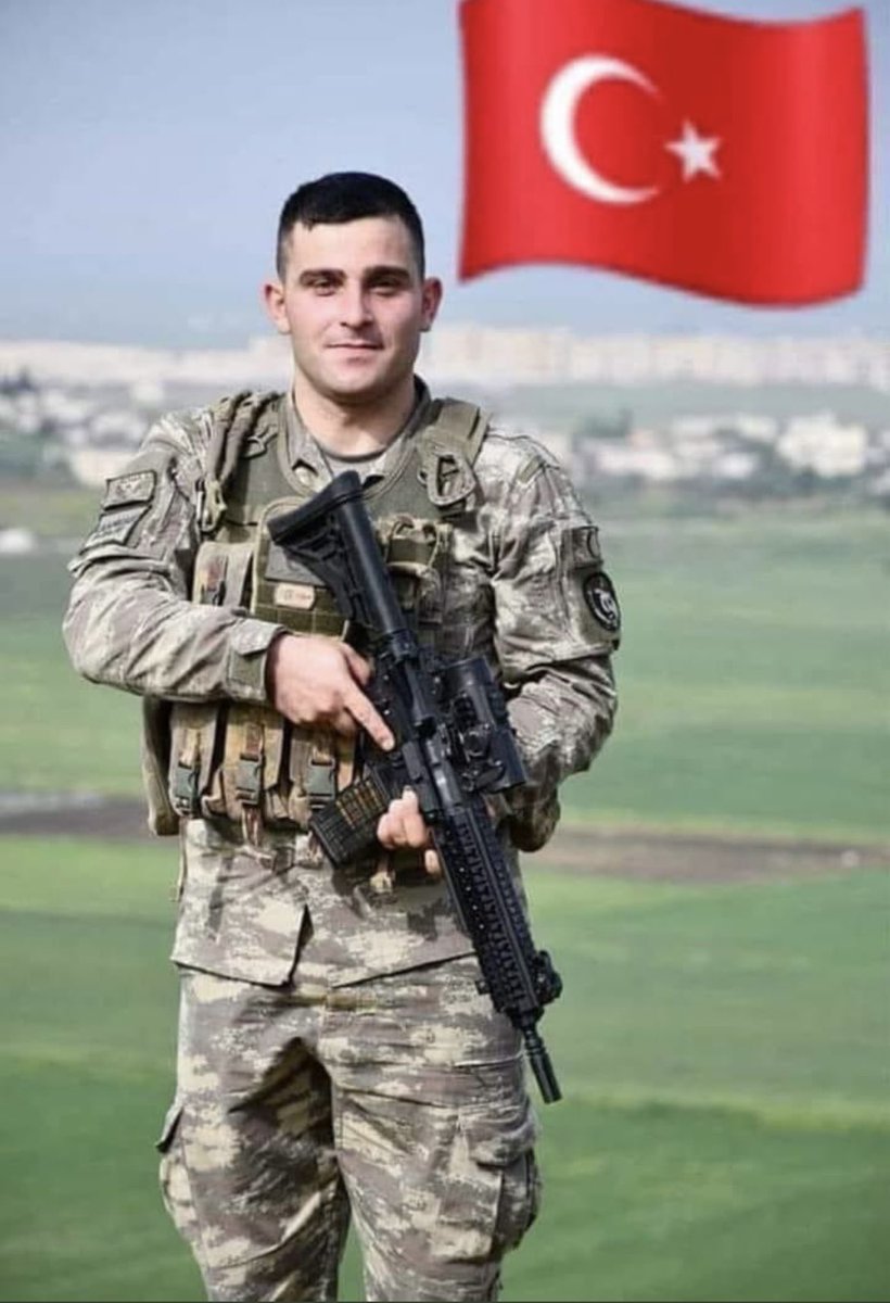 Trabzon/Köprübaşı/Fidanlı Mahallesinden; uzaktan akrabamız İslam Sancak, “Pençe-Kilit” operasyonunda şehit olmuştur. Allah tüm şehitlerimize  rahmet eylesin.