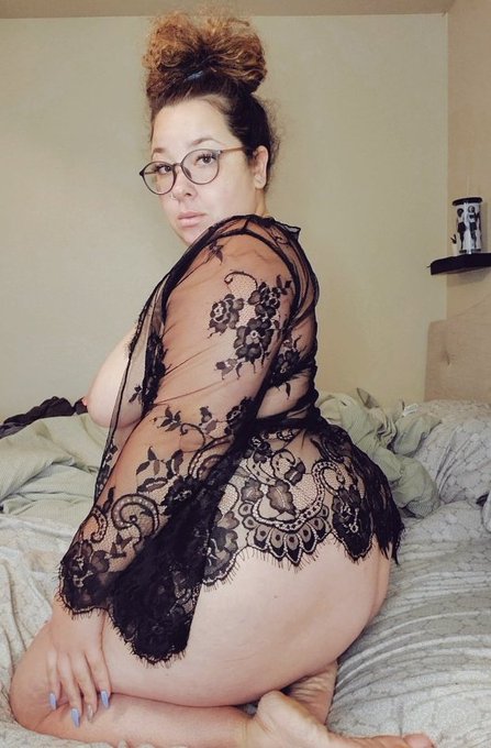 🖤🖤🖤 https://t.co/MFRo9ajqTE