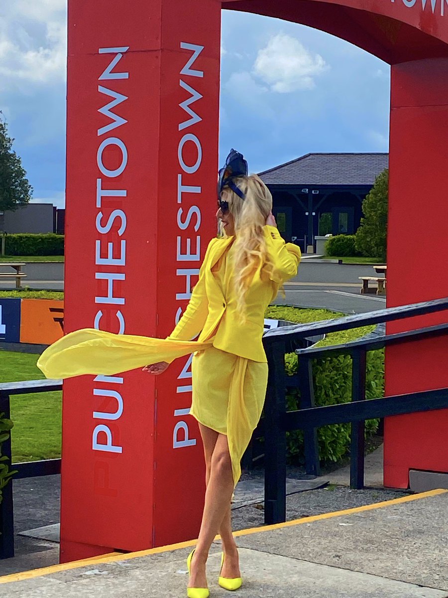 Dawnesme's tweet photo. Last raceday of the season @punchestownrace already counting the days until September ππΌππΌ
Lovely to have Glens Finale run & so proud to have Georgie Benson in our colours ππ€π€
#punchestown #keepsmilingsyndicate https://t.co/xvEAjrEOHN