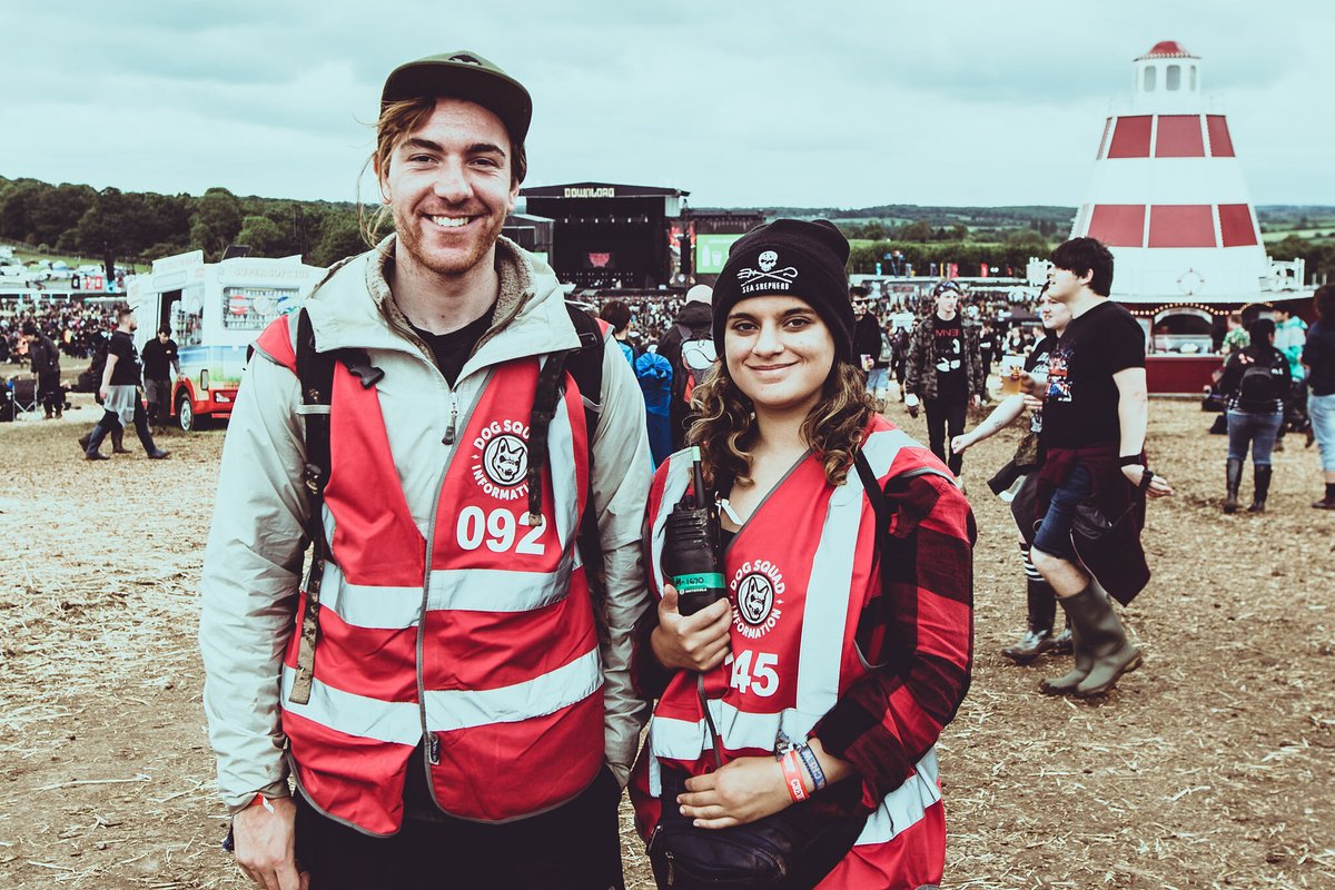 This is your last chance to apply to volunteer at #DL22 with <a href="/hotboxevents/">Hotbox Events</a>! By joining our Dog Squad you’ll get to work at the festival, whilst having plenty of time off to see your fave bands 🐕 

More info here👉 tinyurl.com/5799wsce