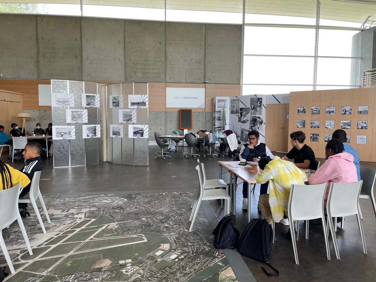 CollegeNBoileau's tweet photo. #ParcoursAvenir #JournéeInnovation #DéfiJeunesse Avec notre partenaire Alliance éducation, les 3e2 et 3e3 ont pu se rendre à la maison de l’environnement du site @GroupeADP Orly. Une journée riche et motivante
@AcCreteil  @Alliance_edu_uw @Chennevieres_94 https://t.co/f789CQlZuX
