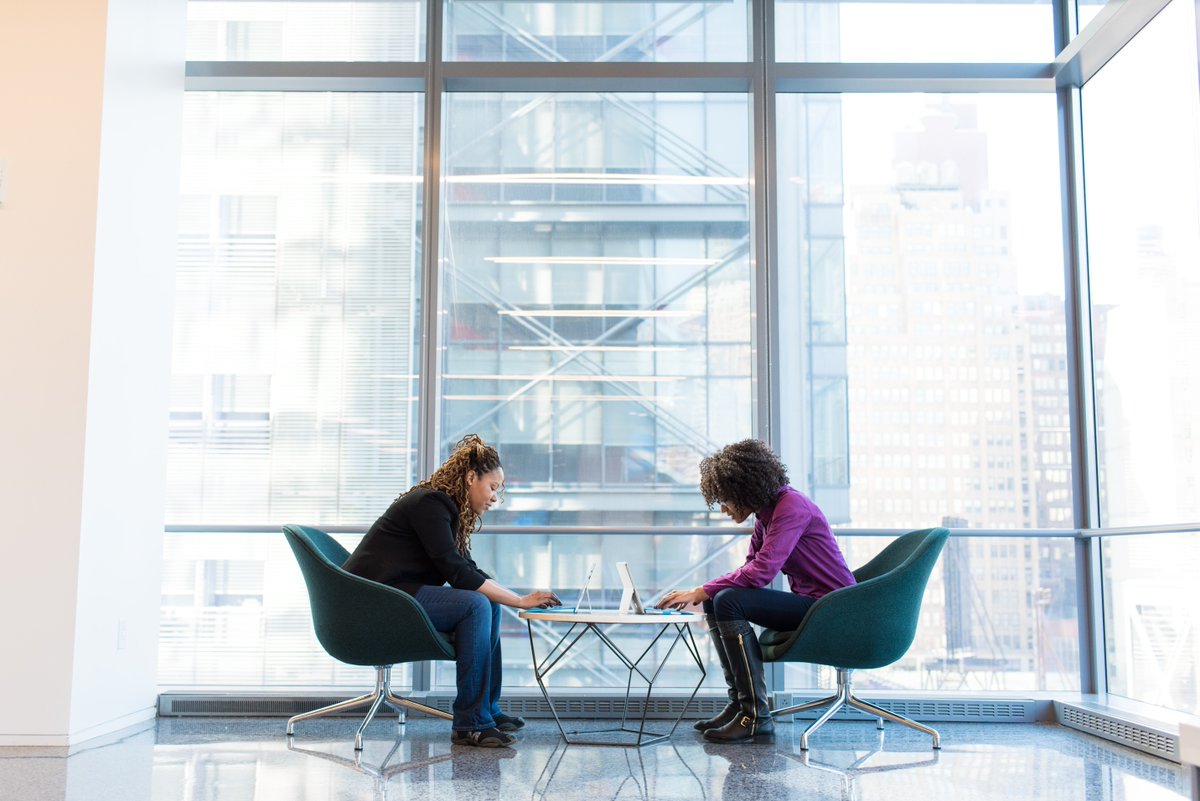 modernonsocial's tweet photo. Give your partner your full attention when #effectivelycommunicating. Avoid texting and talking. Put away distracting technology and lean in towards the other person. This will show them you #care about their information. #EffectiveCommunicationMonth #positiverelationships https://t.co/ntuh79dIii