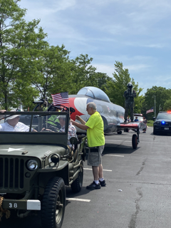 Bolingbrook_IAM's tweet photo. It was a beautiful day to be at the Naperville Memorial Day Parade! #memorialdayparade https://t.co/hxjFd5UJC4