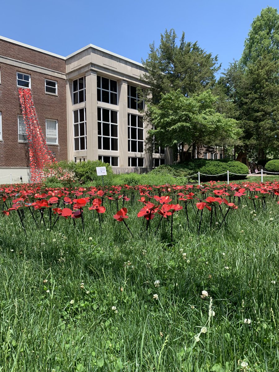 HMHSStudCouncil's tweet photo. The National Moment of Remembrance is an annual event that asks Americans, wherever they are at 3:00 p.m. on Memorial Day, to pause for a duration of one minute to remember those who have died in military service to the United States. https://t.co/KW5rlvH3S2