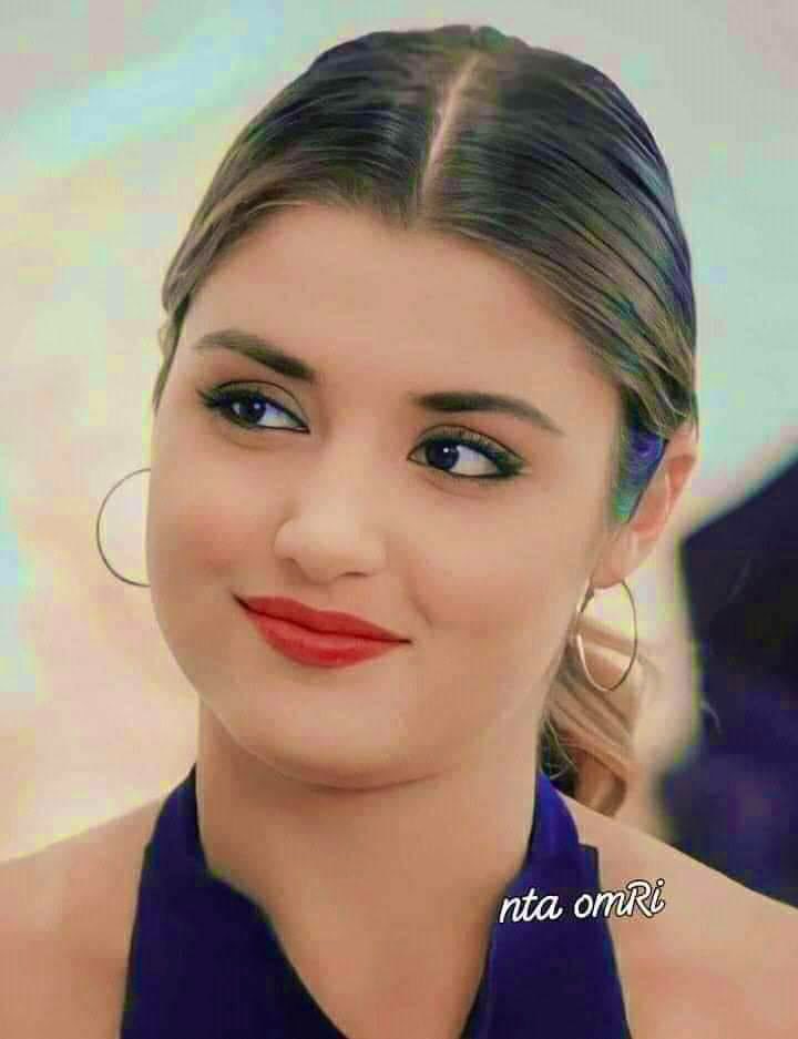 أن الرجال اشد خجل من النساء 
ً
والدليل: أن النساء تغرد على العام
والرجل يرد لها على الخاص 😉
ًكم انت خجول ايها المكار 😂😂✋
يسعد مسائكم أيها الشجعان.