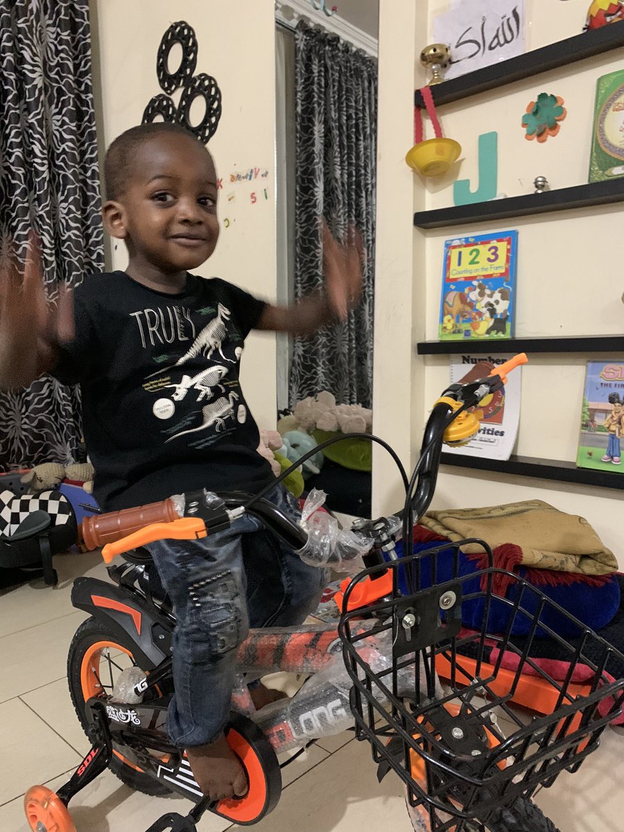 OneTiredMum_'s tweet photo. Abdurrahman got his Bychiku!!!😁😃🎉🎊. Thank you so much Sir! Jazakallahu Khairan! May Allah enrich you a thousandfold! 🙏🏾🙏🏾🤲🏽 https://t.co/09n0iwIQCg