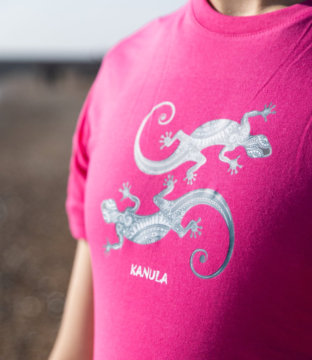 KanulaC's tweet photo. Bright, better for the planet and beautifully sustainable fashion designed to last 🌈

➡️ Click the link to learn more about how we give back to the turtles one garment at a time: https://t.co/7gBOeCuCXB

#sustainablefashion #slowfashion #sustainablefashionuk https://t.co/1hYyuTaWvR