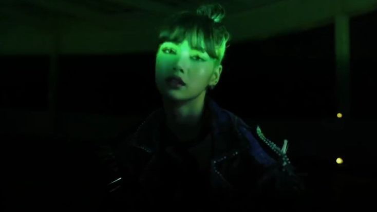 BORNEOLE's tweet photo. Mommy #LISA https://t.co/hScHqGYATH