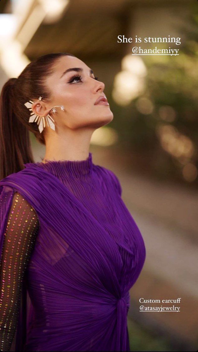 BursinsHoe's tweet photo. An absolute goddess. Talented, brilliant, incredible, amazing, show stopping, spectacular, never the same, totally unique, completely not ever been done before 🔥 https://t.co/w0JyR64fvz