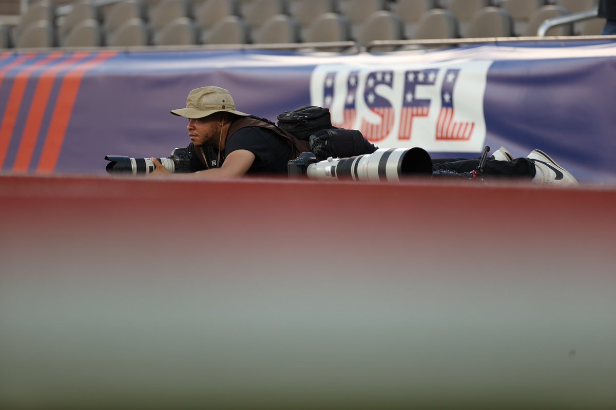 JPhotography12's tweet image. Wouldn’t have made it through my first @GettySport assignment without two of the best @patricksmith04 and @donaldppage 🙌🏽
📸:@patricksmith04 &amp;amp; @donaldppage