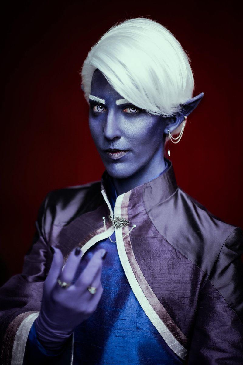 "Time is one of my specialties"

Essek Thelyss from <a href="/CriticalRole/">Critical Role</a> created by <a href="/matthewmercer/">Matthew Mercer</a>
📸 by <a href="/Seelenfang_/">The Mimi</a> 
Design by <a href="/ornerine/">ari 🥀 @ HIATUS</a> 

#Essek #EssekThelyss #Essekcosplay #CriticalRoleCosplay #CriticalRole