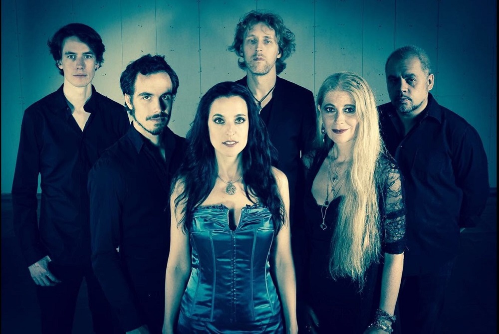 ScottBrownstone's tweet photo. Listen Live: https://t.co/sgNOy2s84U #twitch #AiiR #NowPlaying on @AiiRadioLive's #TheFemaleFrontedRockandMetalShow
NP @Kingfisher_Sky ~ #WalkthePlank / #AllThatIsLeft https://t.co/3yzHKbQA2z https://t.co/gK21fkV765 The Hague NL

https://t.co/l1zQlhdCuP
https://t.co/FcntT32B3E https://t.co/lgDZIf0oEY