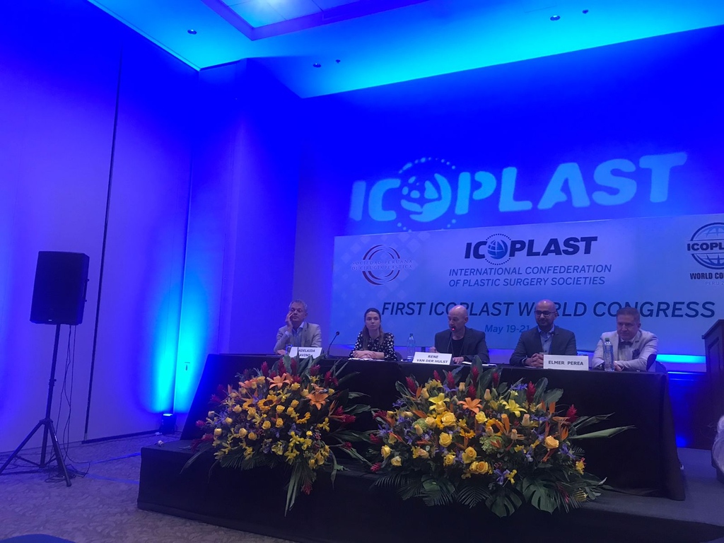 Stanford Plastic Surgery tweet media