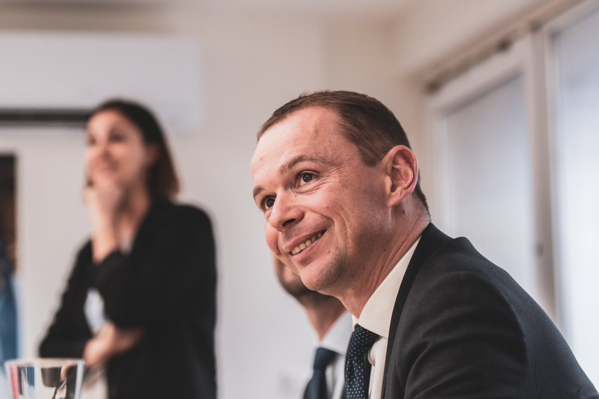 olivierdussopt's tweet image. 🚀 Ce soir avec @Elisabeth_Borne et l’ensemble des candidats de la  majorité présidentielle pour les élections législatives. 

Un seul mot d’ordre : nous mobiliser pour porter ensemble le projet d’@EmmanuelMacron, @avecvous.