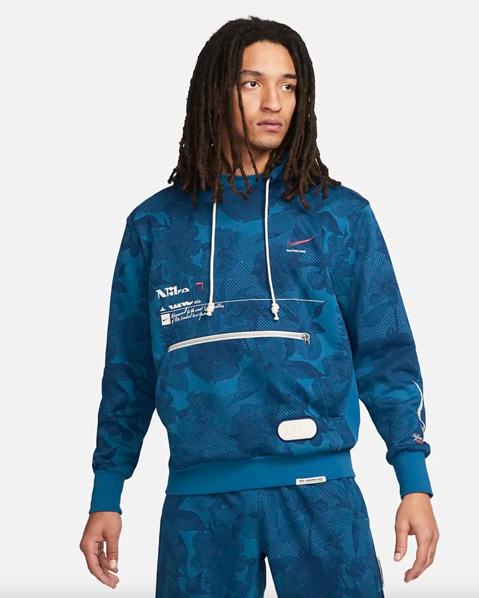 SOLELINKS's tweet photo. Ad: Nike Dri-FIT Standard Issue Basketball Pullover Hoodies dropped via Nike US => https://t.co/H6Ehz0fMML https://t.co/kNtO1YVHNO