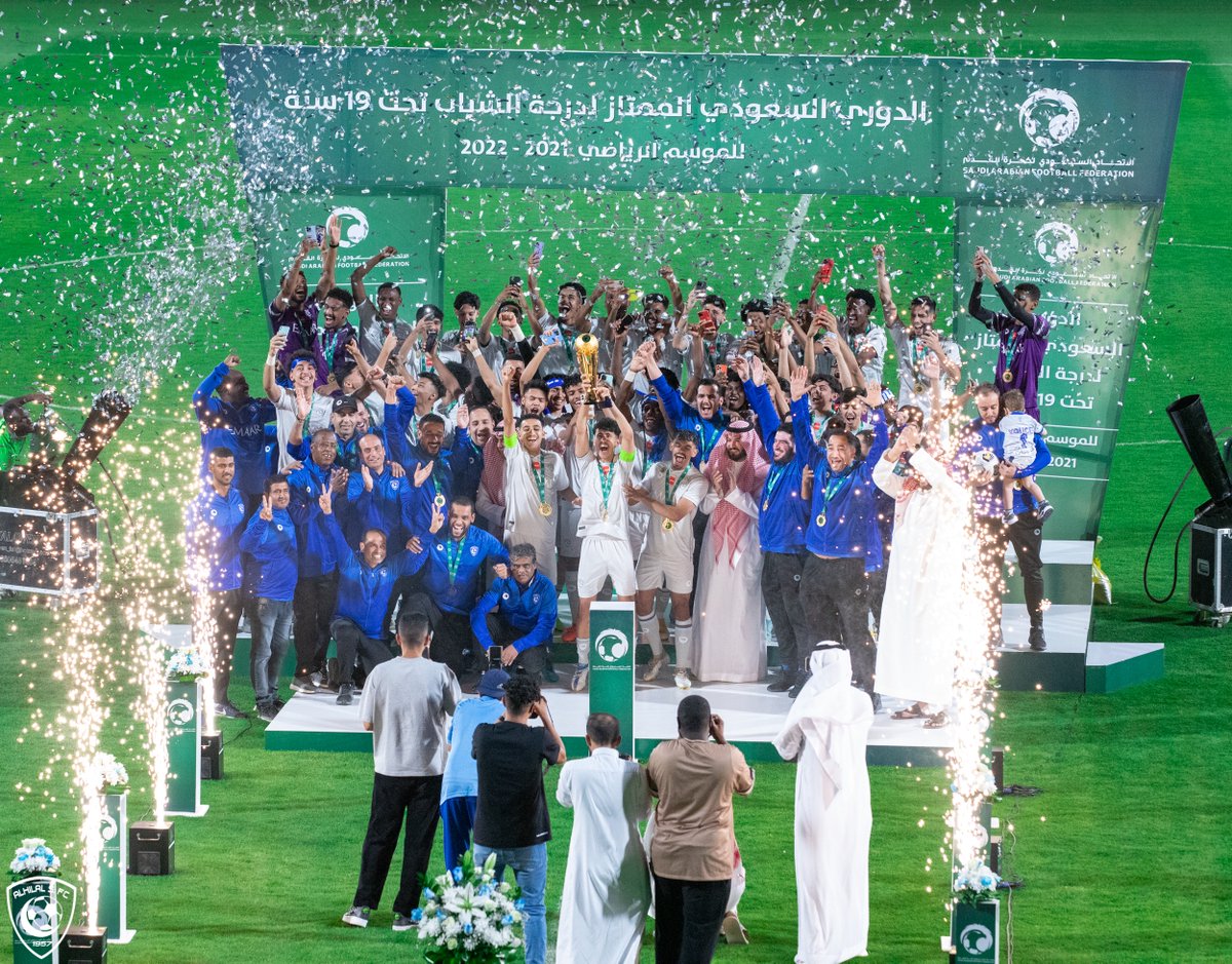 Alhilal_EN's tweet photo. 🏆 It’s our time 😍
We are the CHAMPIONS 🎉 
Congratulations U19s 💙⚽️
#AlHilal 🥇🔝 https://t.co/DKNaXxBDWG