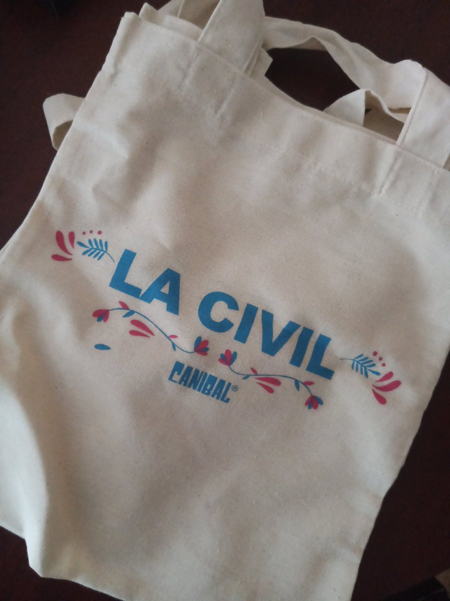 Nuestros amigos de <a href="/cineCANIBAL/">Cine CANÍBAL®</a> nos mandaron 4 bolsas de #LaCivil 🤯

Si quieres ganar una solo RT y comenta el nombre de su protagonista, una de las mejores películas del año. 👍🏾

Mañana doy a conocer los ganadores al azar ⁉️

Se entregan en la CDMX 😉