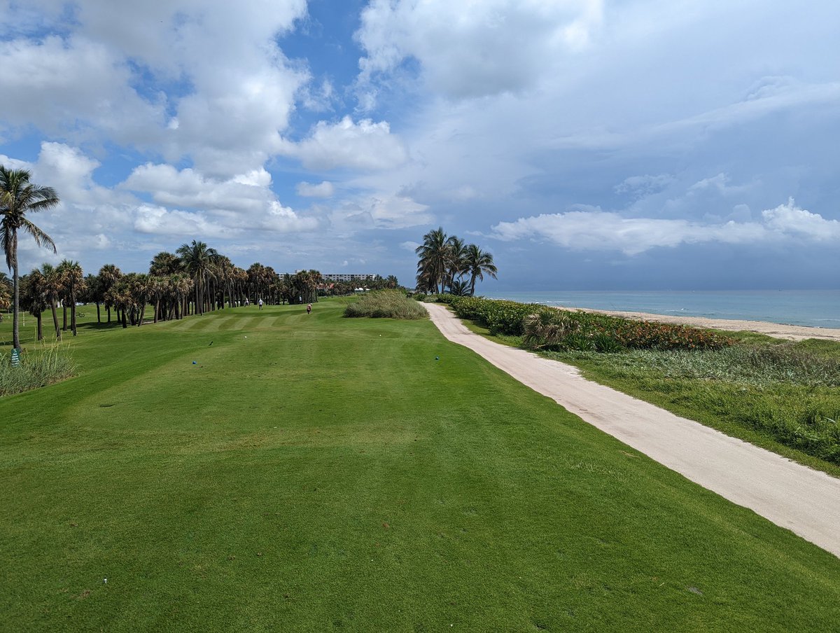 TexasBones11's tweet photo. Palm Beach par 3 was fun. We somehow avoided the rain all weekend https://t.co/fh3fuao3yi