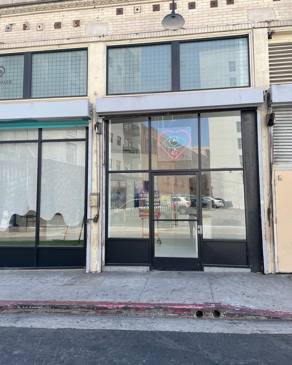 brain_pasta's tweet photo. Party and ART SALE at @crypto1gallery x @InnerspaceLA 

110 Winston St 90013 LOS ANGELES https://t.co/w7RbVKUee6