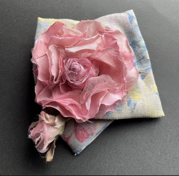 薔薇の花のtwitterイラスト検索結果 古い順