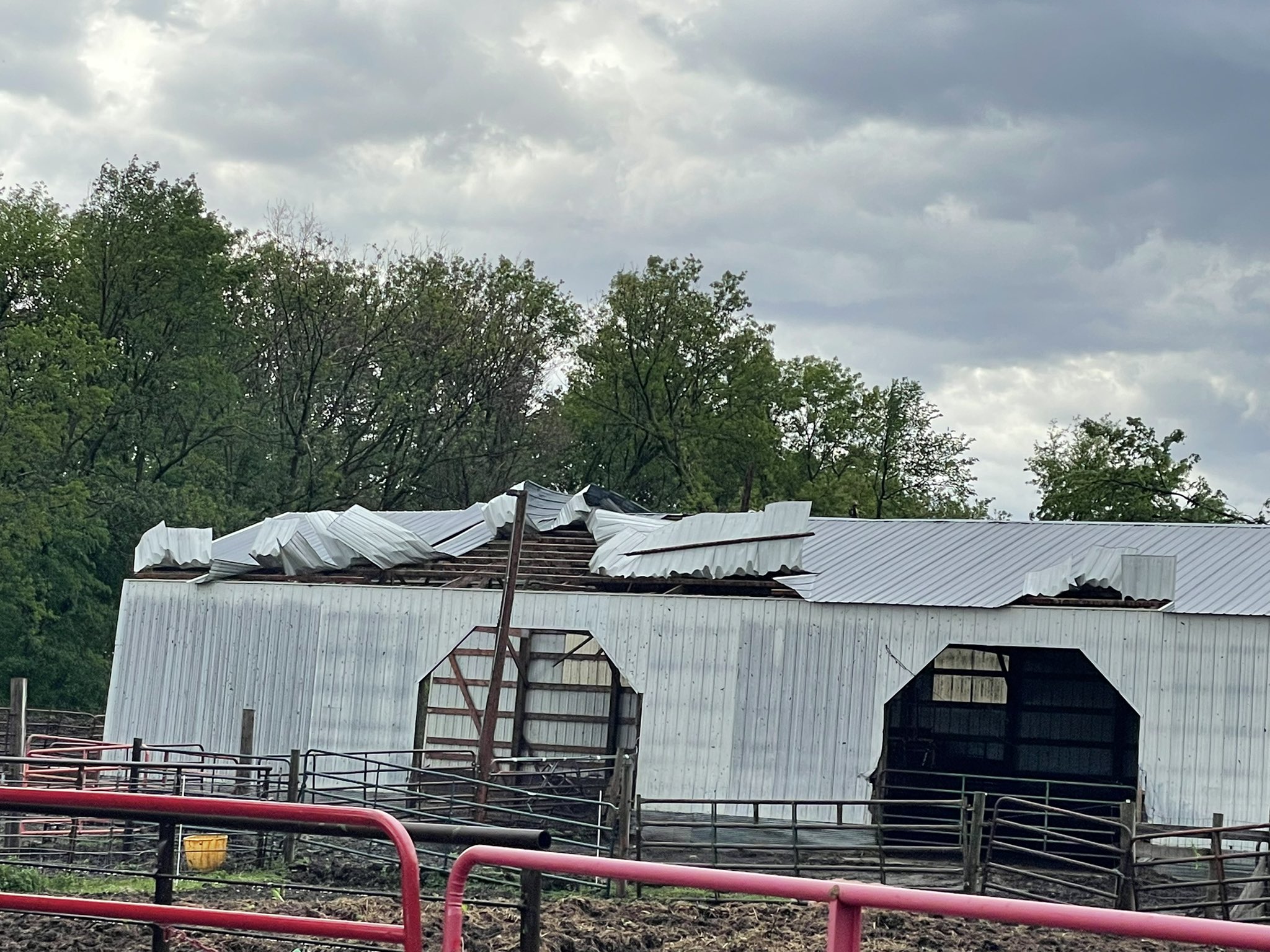 Storm Chaser Jaden Pappenheim on Twitter "Damage in Plato, MN mnwx